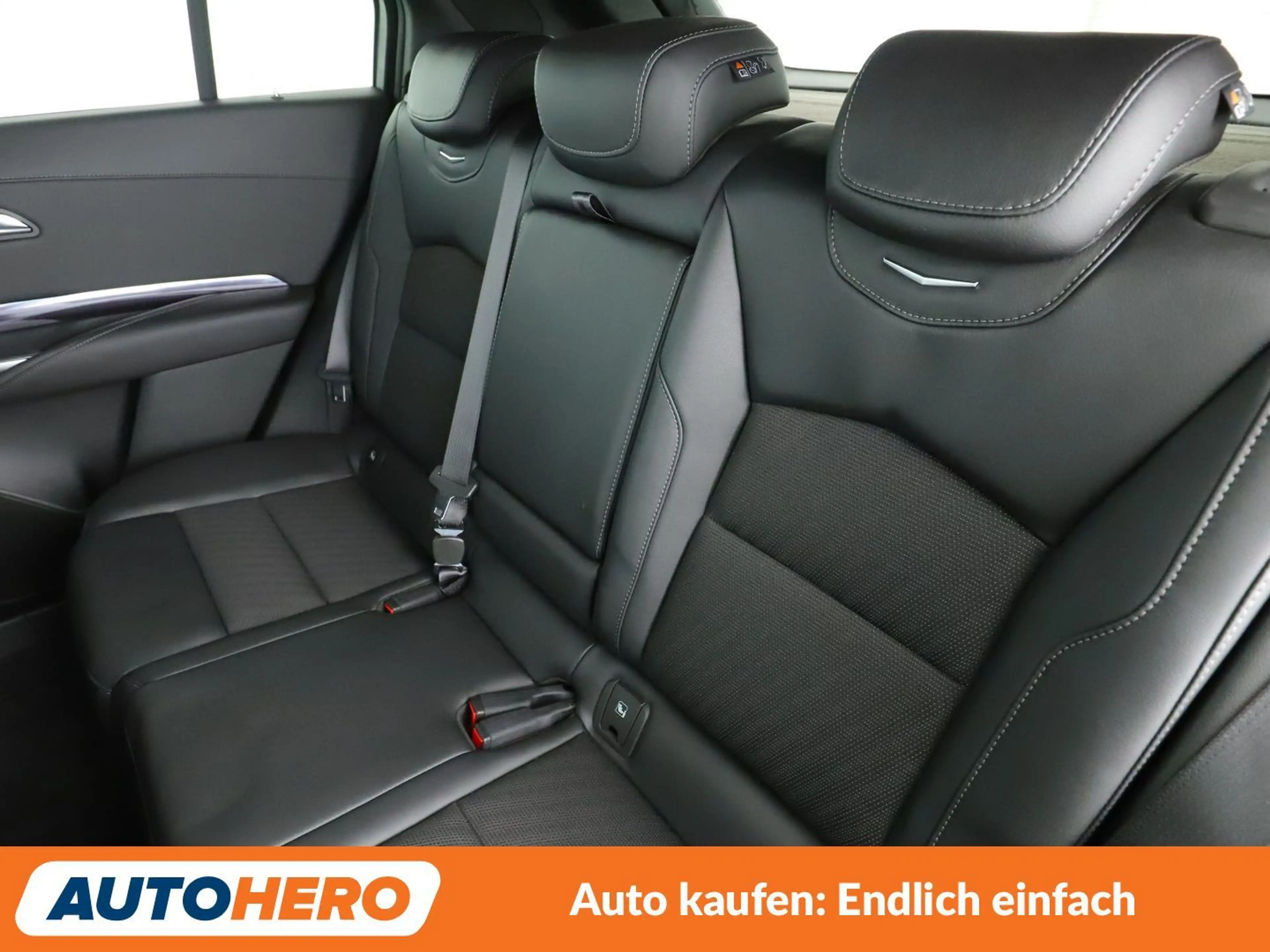 Cadillac XT4 350T Luxury AWD Aut.*NAVI*TEMPO*CAM*PDC* — photo 14
