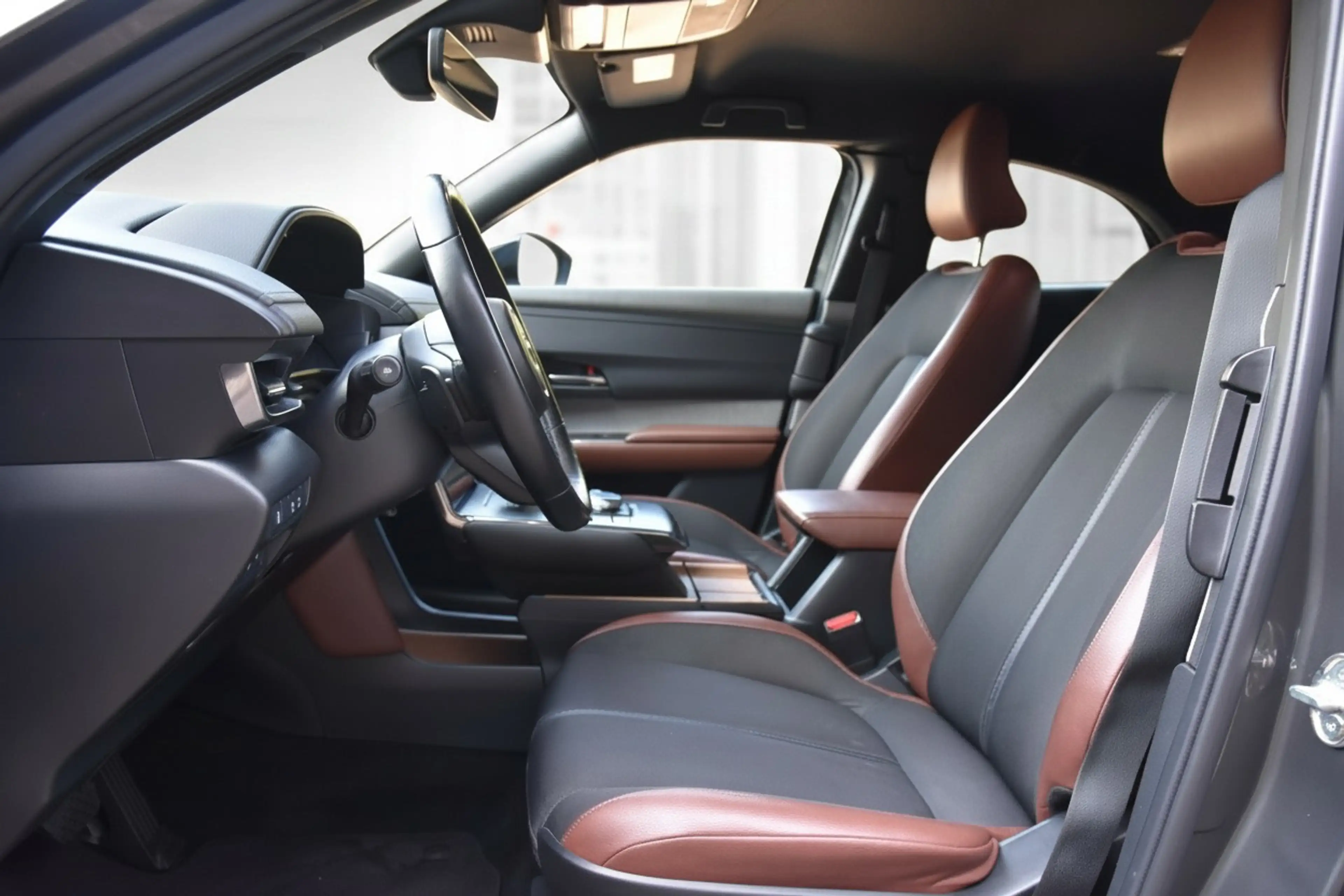Mazda MX-30 e-SkyActiv 145 Comfort 36 kWh SOH 59.56% — photo 9