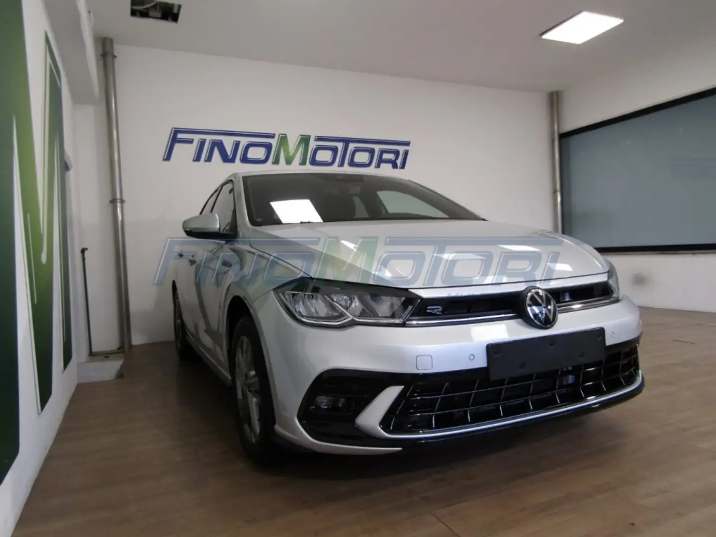 Volkswagen Polo 1.0 TSI 115 CV DSG R-Line Silber - 2