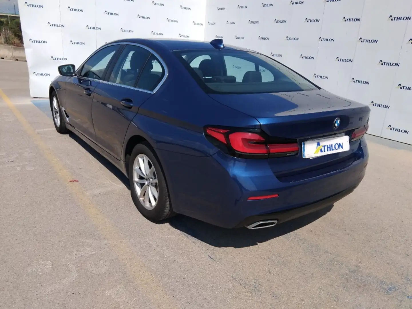 BMW 520 520dA Bleu - 2