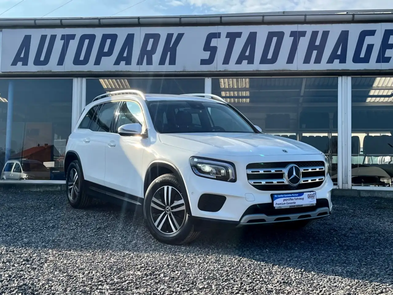 Mercedes-Benz GLB 180