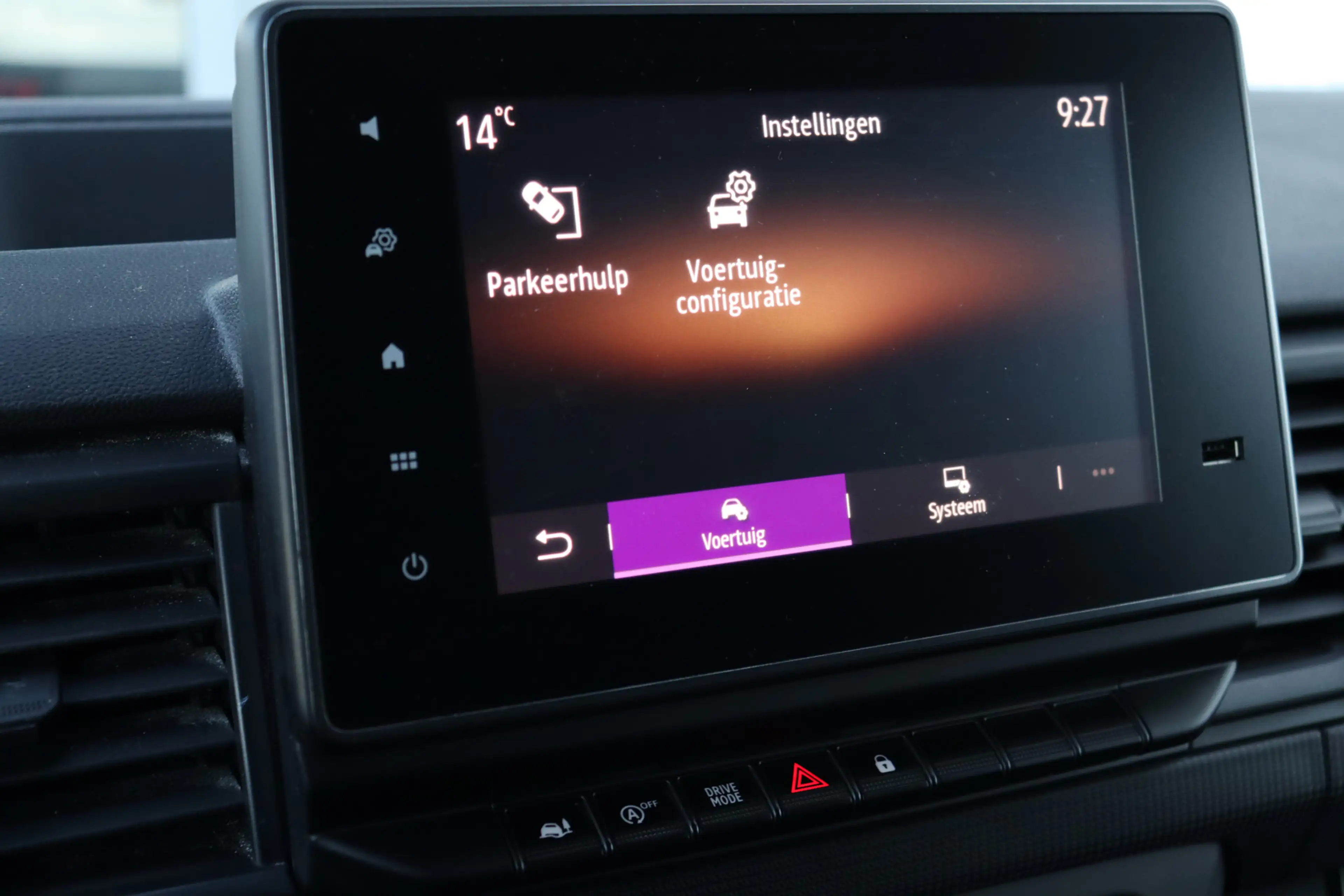 Renault Trafic 2.0 Blue dCi 150 EDC T30 L2H1 Advance | Trekhaak | — photo 12