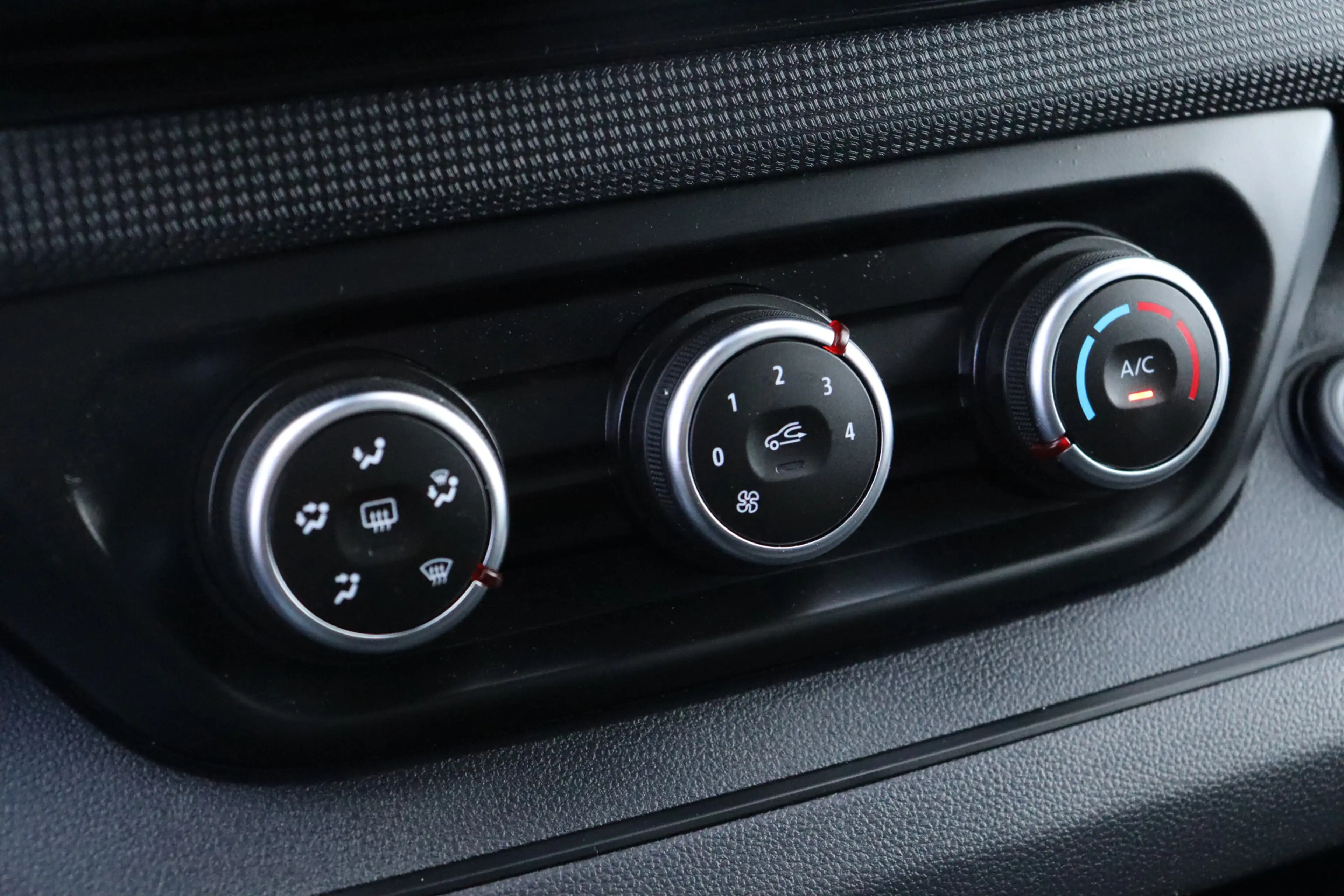 Renault Trafic 2.0 Blue dCi 150 EDC T30 L2H1 Advance | Trekhaak | — photo 14