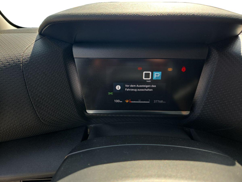 Citroen C4 1.2 12V e-THP / PureTech — photo 8