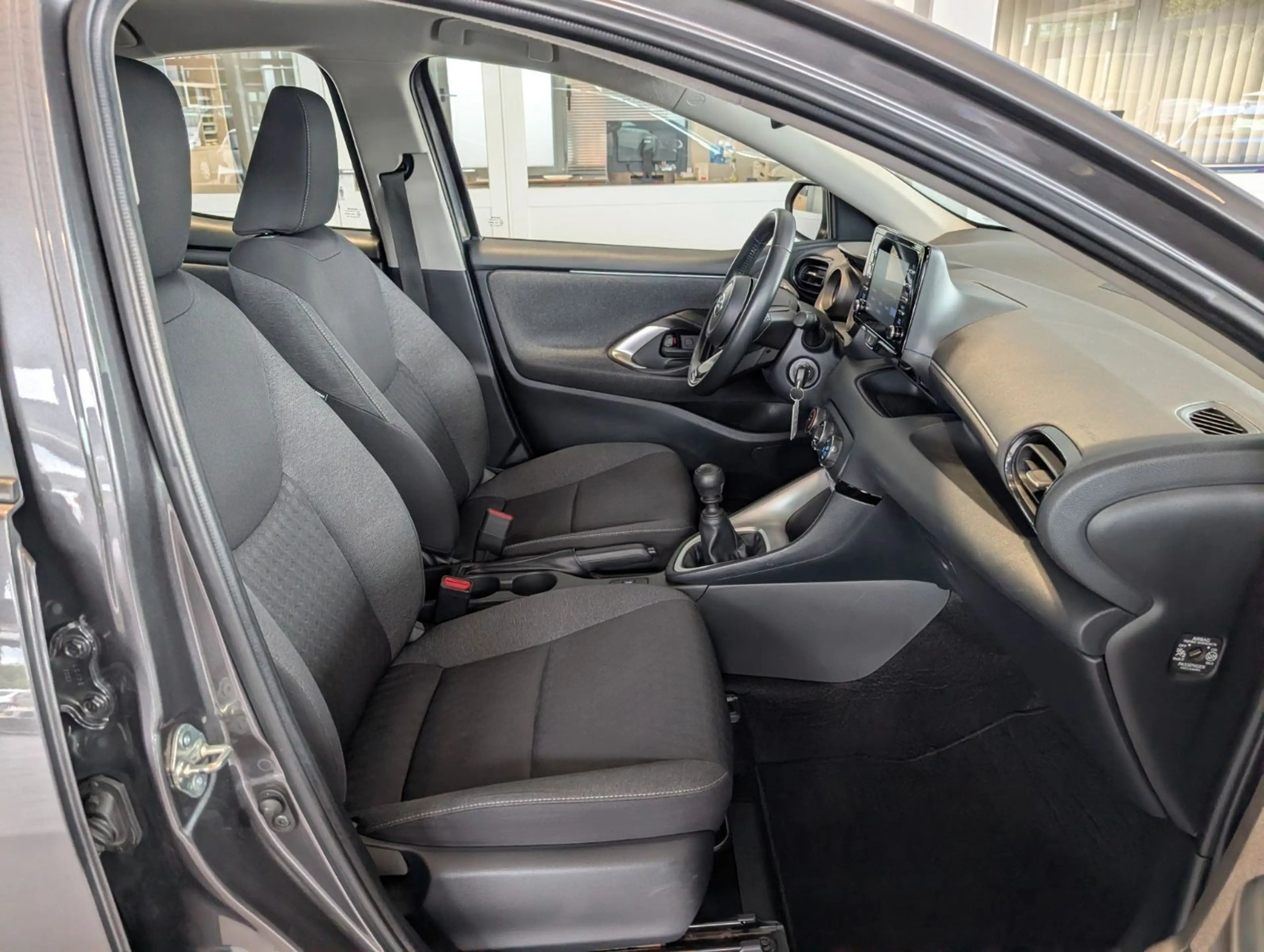 Toyota Yaris 1.5 VVT-iE Team D LED*ACC*CarPlay*Kamera — photo 3