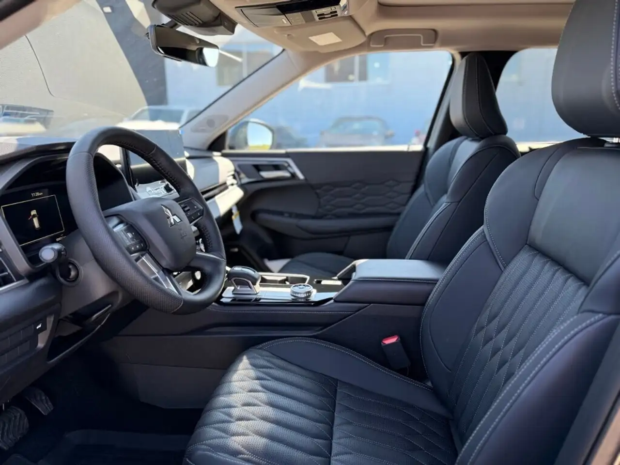Mitsubishi Outlander снимка Mitsubishi Outlander