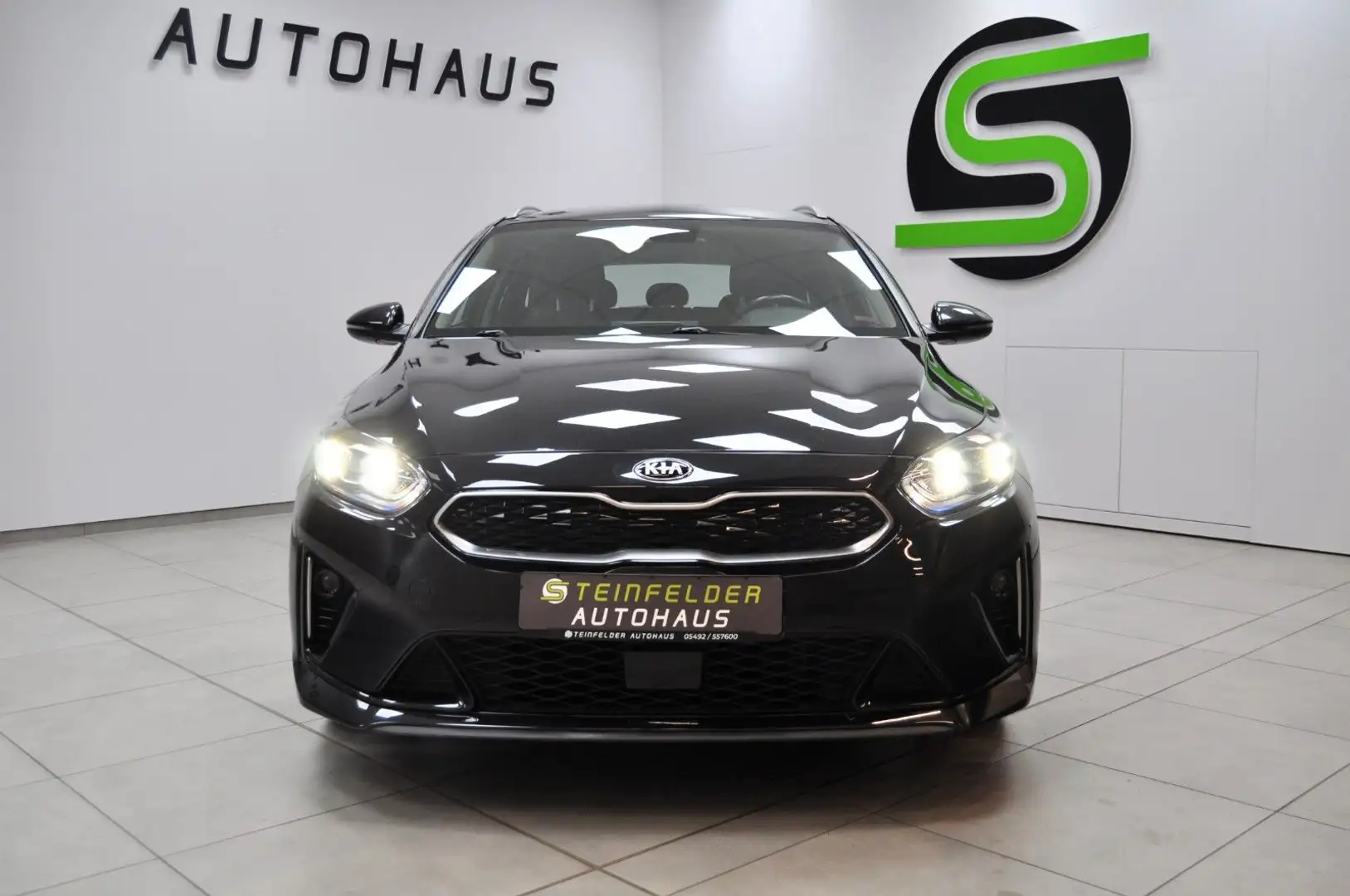 Kia Ceed SW / cee'd SW Ceed Sportswagon 1.6 Plug-in Hybrid / BI-LED Noir - 2