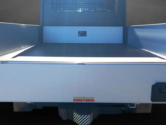 Opel Movano view 9