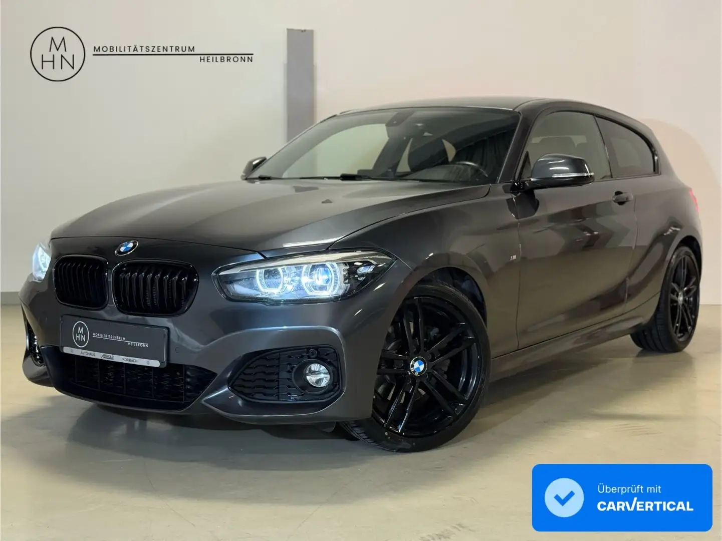 BMW 120 i Edition M Sport Shadow 1.HAND*ACC*LED*NAVI Gris - 1
