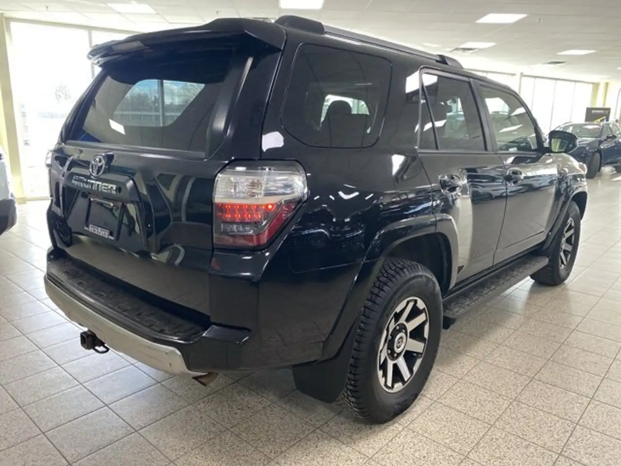 Toyota 4-Runner снимка Toyota 4-Runner
