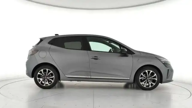 Renault Clio view 5