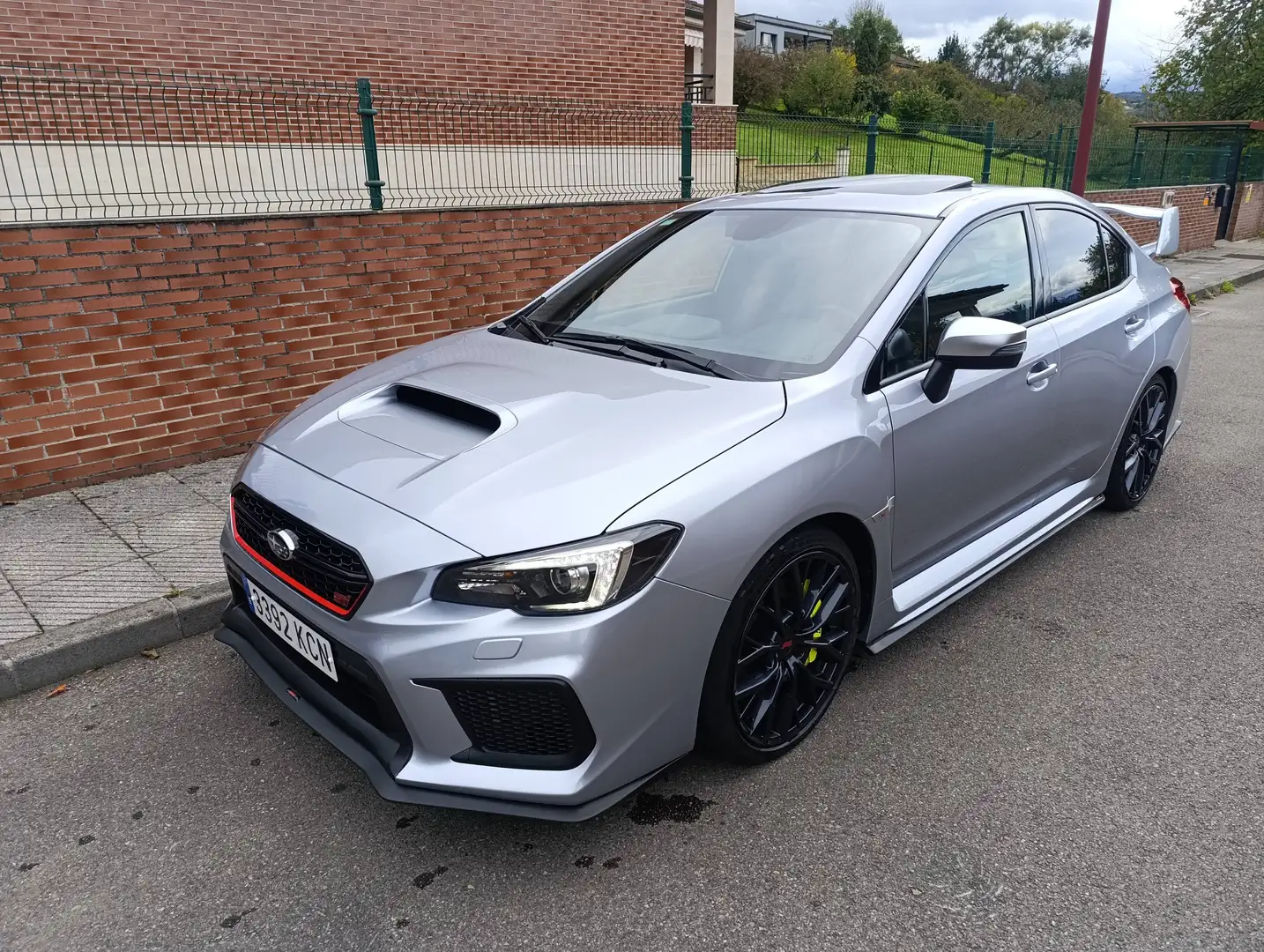 Subaru WRX WRX STI 2.5 Sedán Confort Edition Confort Edition Plateado - 1
