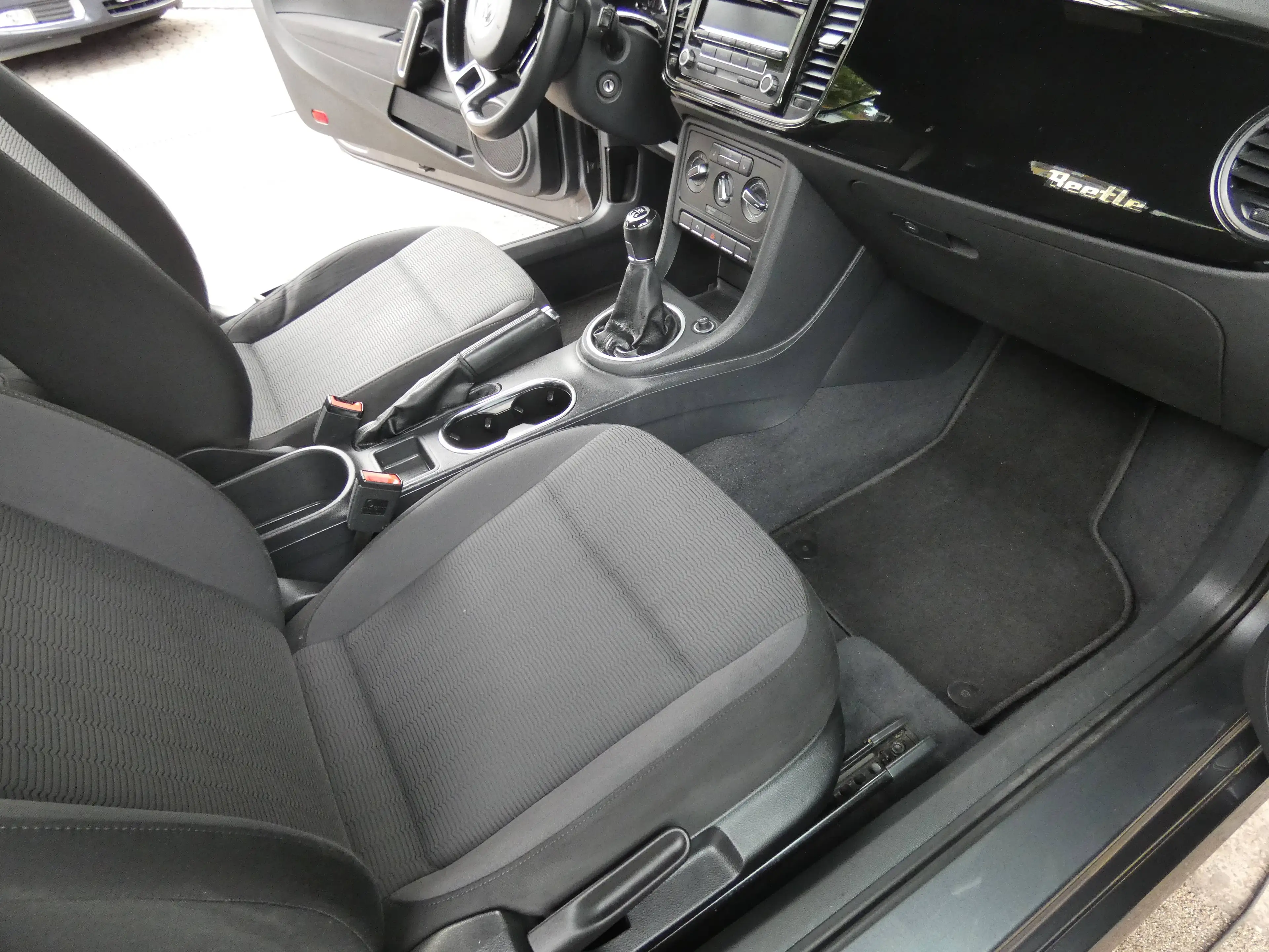 Volkswagen Beetle Basis — photo 10
