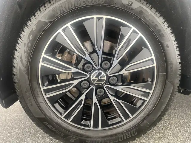 Volkswagen T7 Multivan VW T7 Multivan Business eHybrid 180 kW 4MOTION Ansicht 33