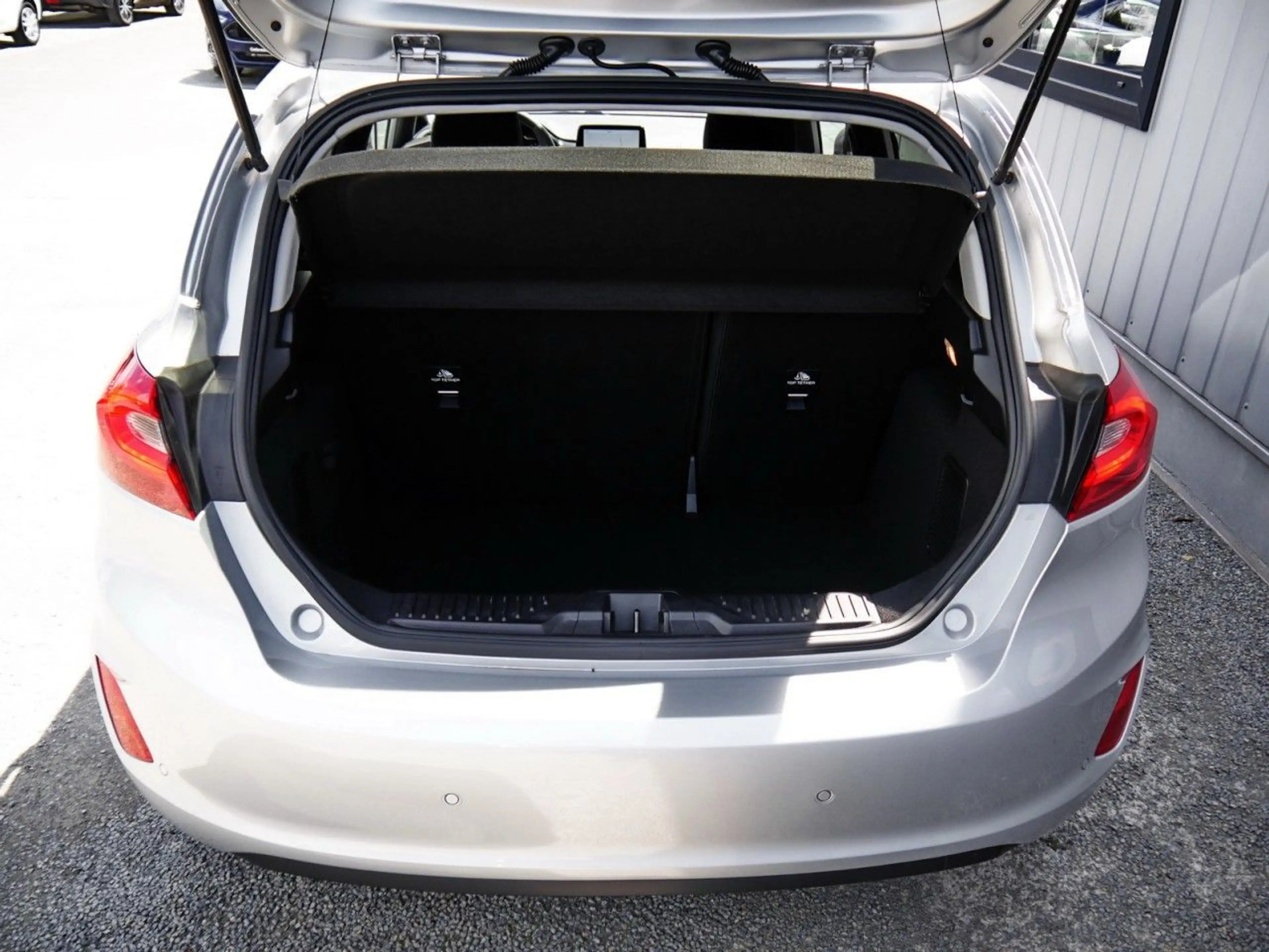 Ford Fiesta Titanium 1.0 EB ParkAssist+NAV+Kamera+SHZ — photo 10