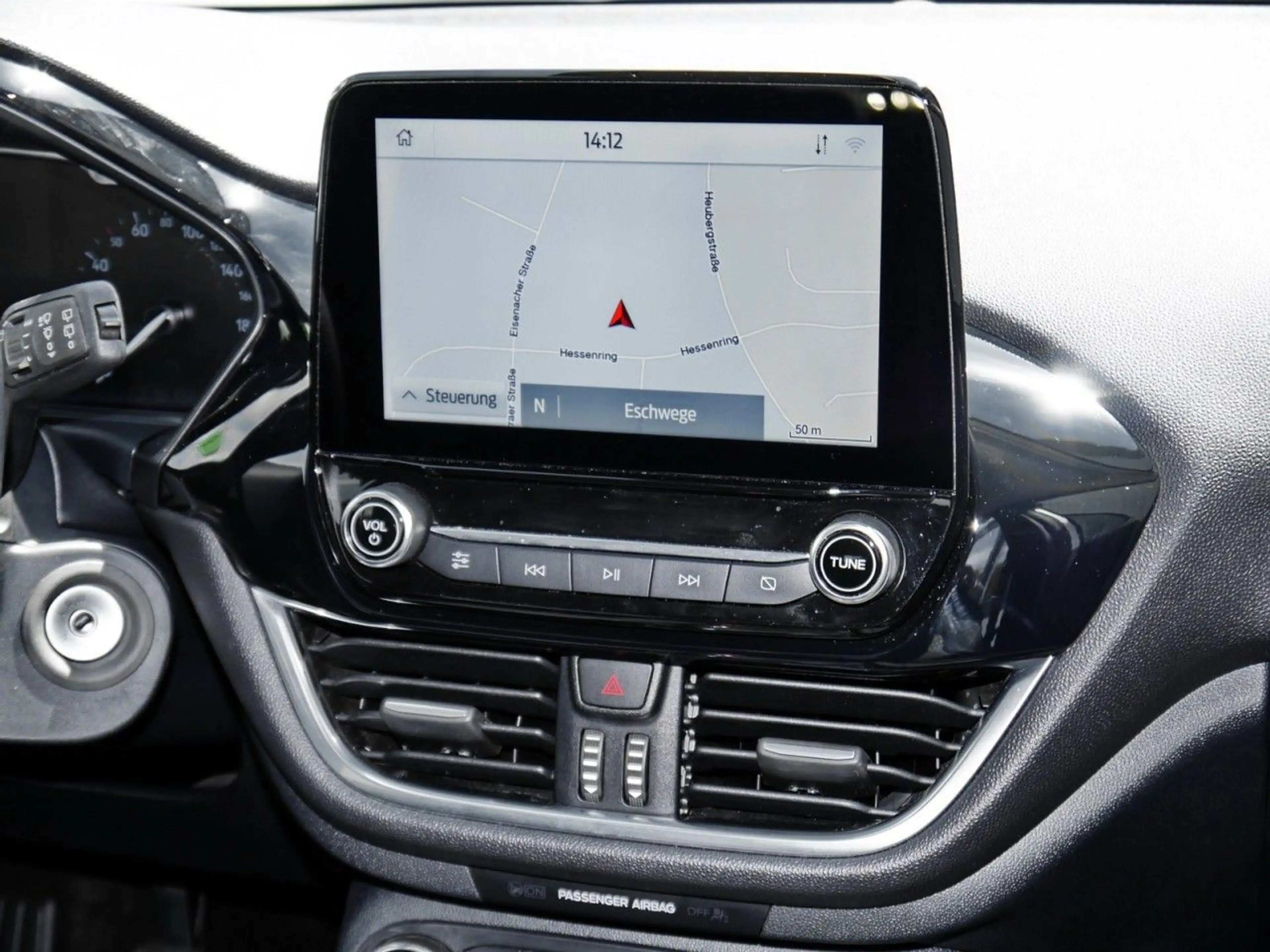 Ford Fiesta Titanium 1.0 EB ParkAssist+NAV+Kamera+SHZ — photo 7