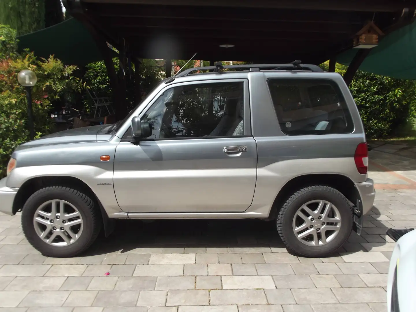 Mitsubishi Pajero Pinin 3p 1.8 16v  mpi air 4x4 Silber - 2