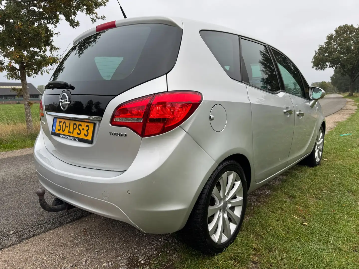 Opel Meriva 1.4 Turbo Cosmo 140PK top onderhouden Gris - 2