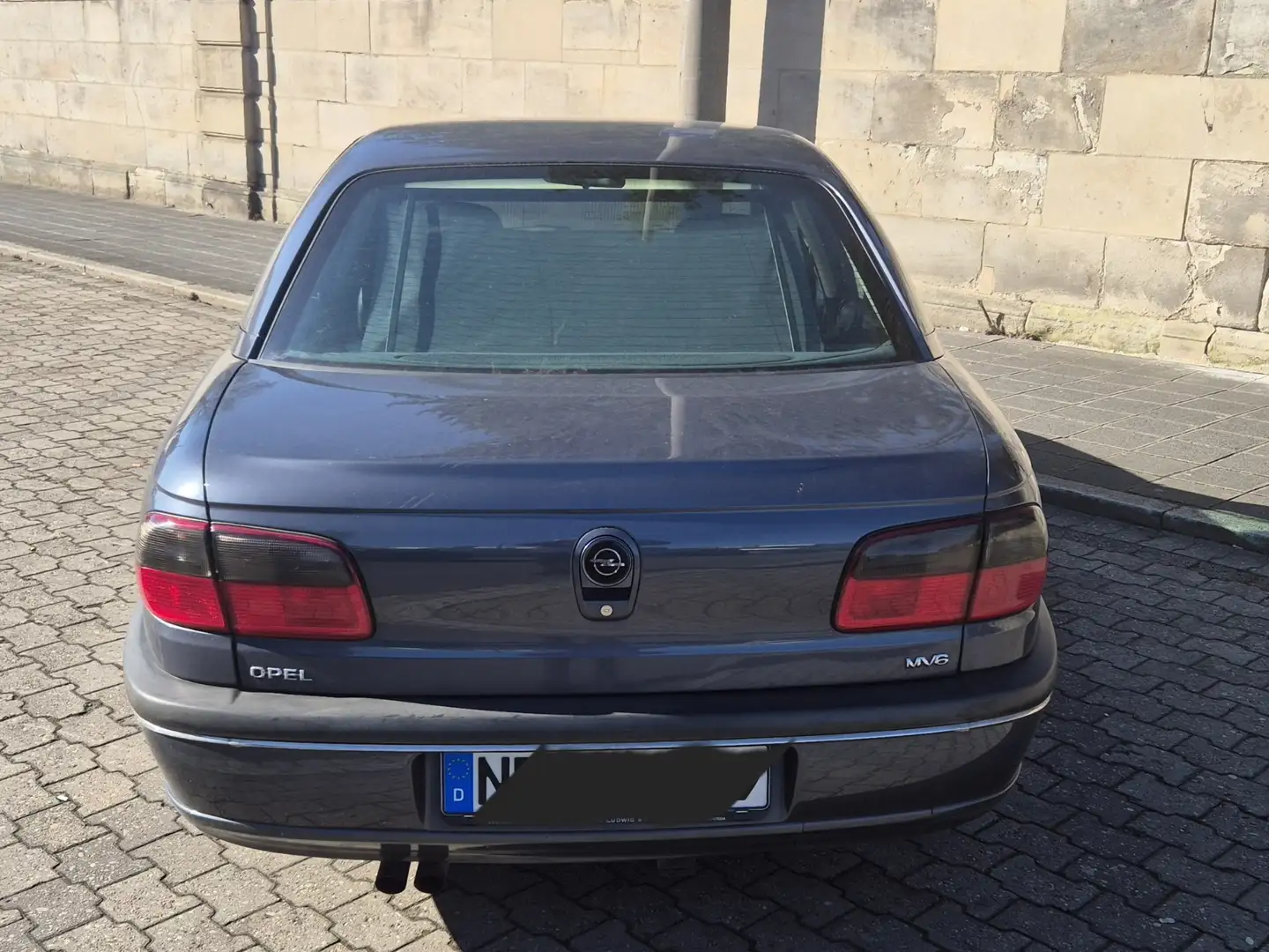 Opel Omega MV6 - 2