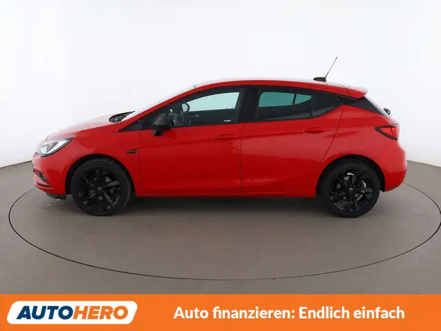 Opel Astra view 3