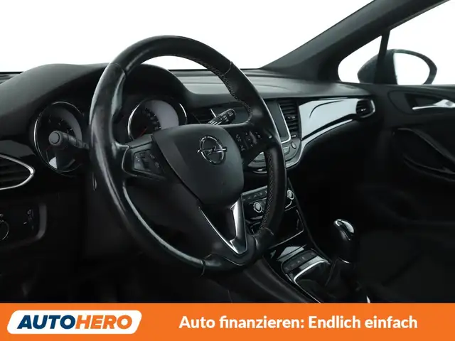 Opel Astra view 11