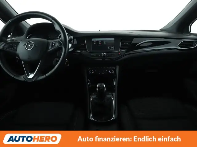 Opel Astra view 12