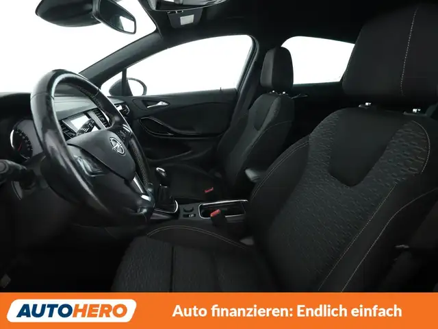 Opel Astra view 10