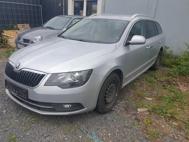 Skoda Superb Elegance / Nur für  Export!