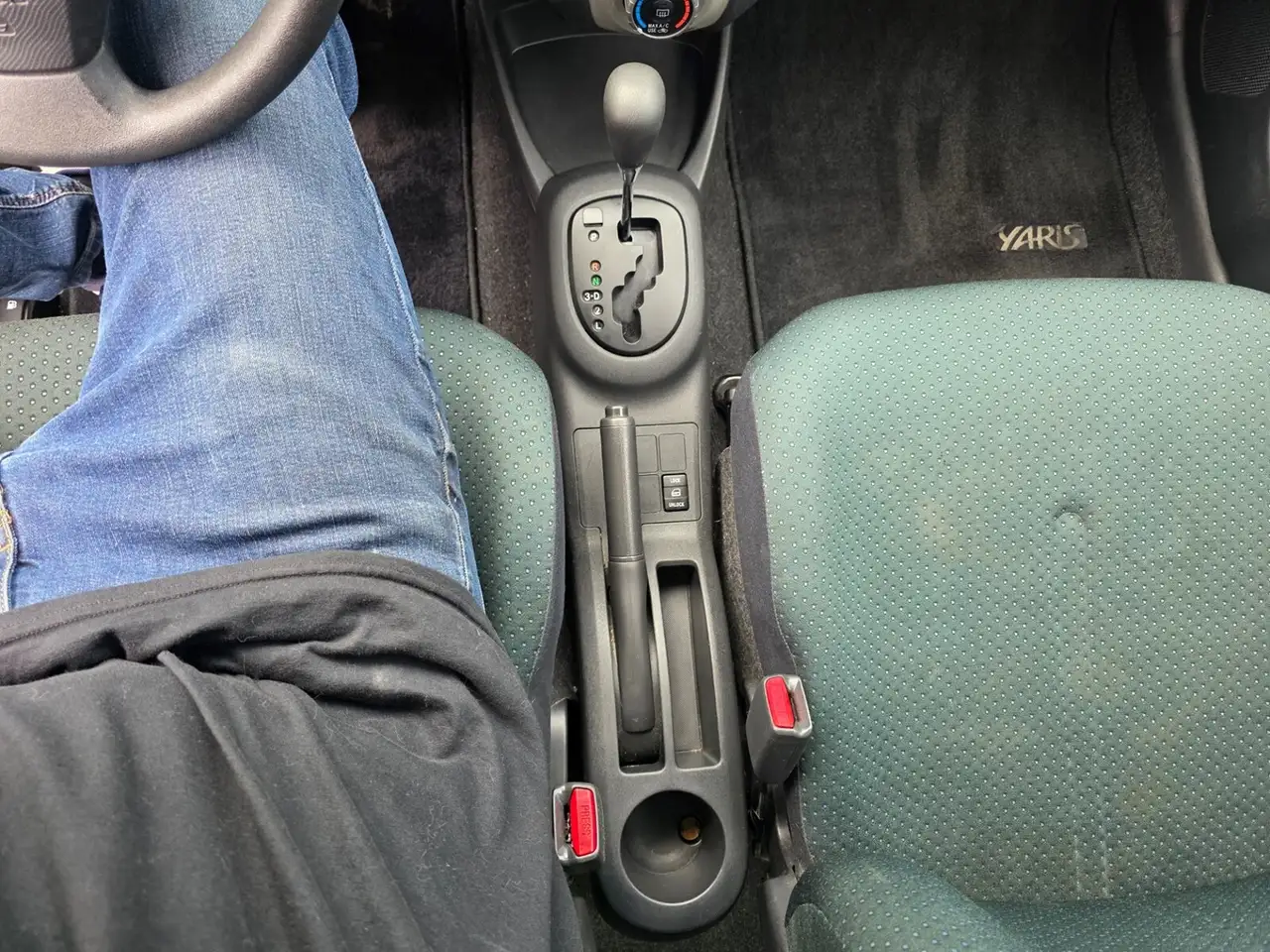 Toyota Yaris снимка Toyota Yaris