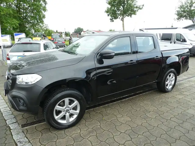 Mercedes-Benz X 250 d 4Matic Doppelkabine AHK+NAVI