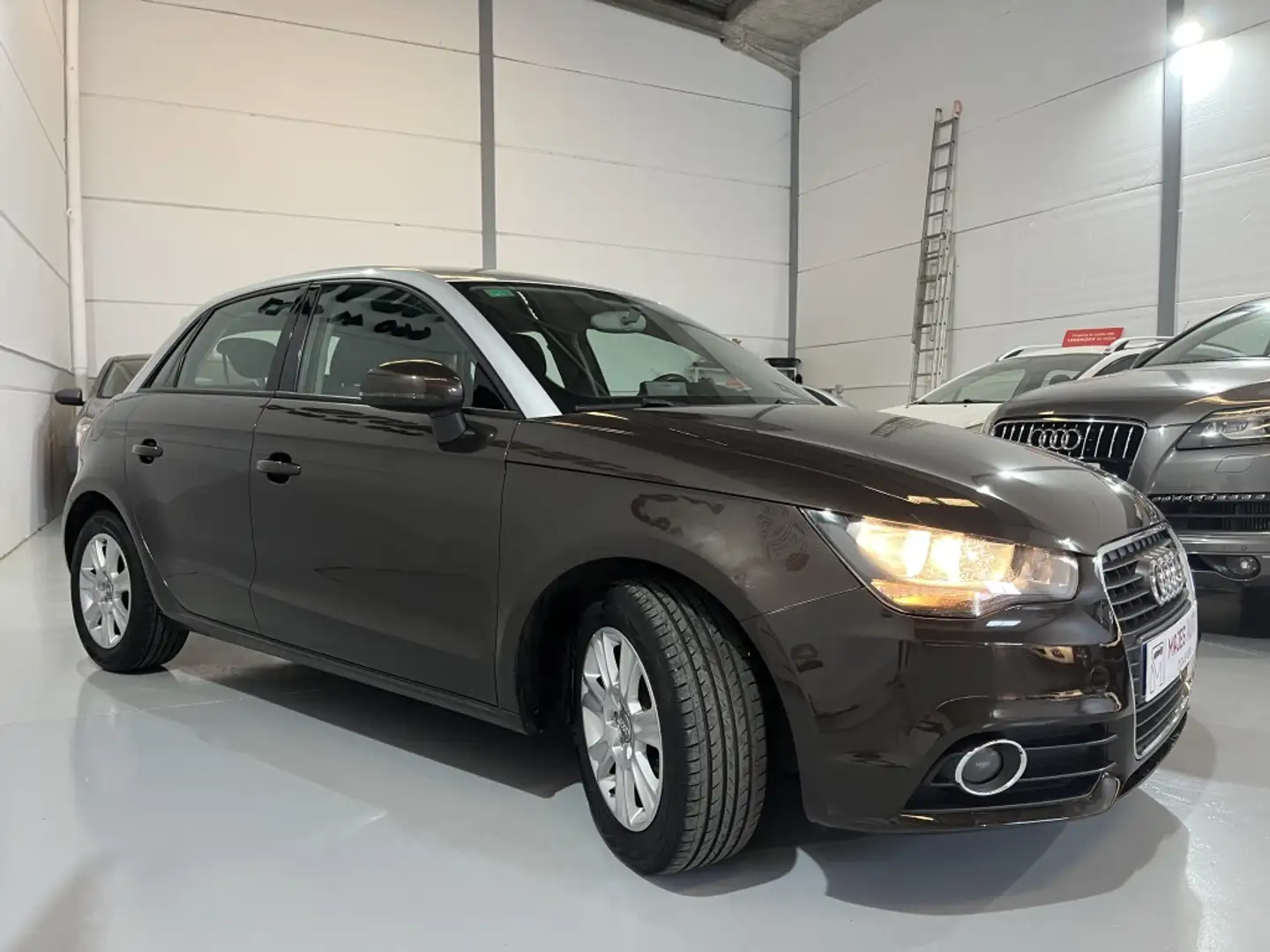 Audi A1 Sportback 1.6TDI Attracted Braun - 2
