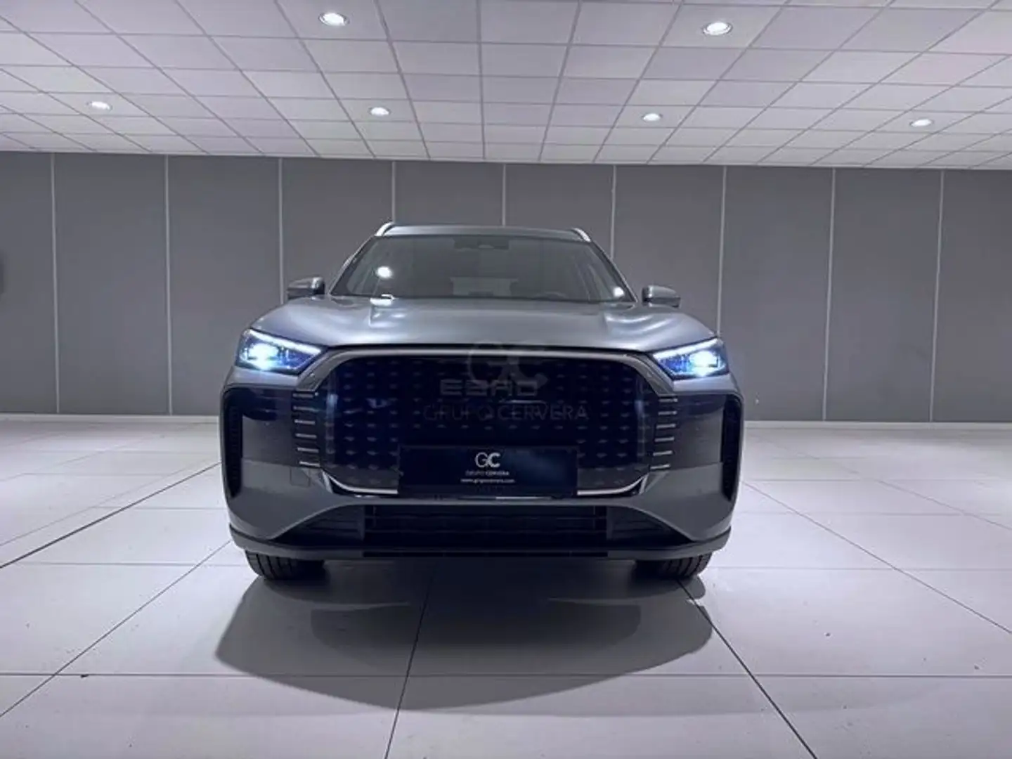 Ebro s800 1.5 TGDI PHEV E-CVT Luxury FWD Grau - 1