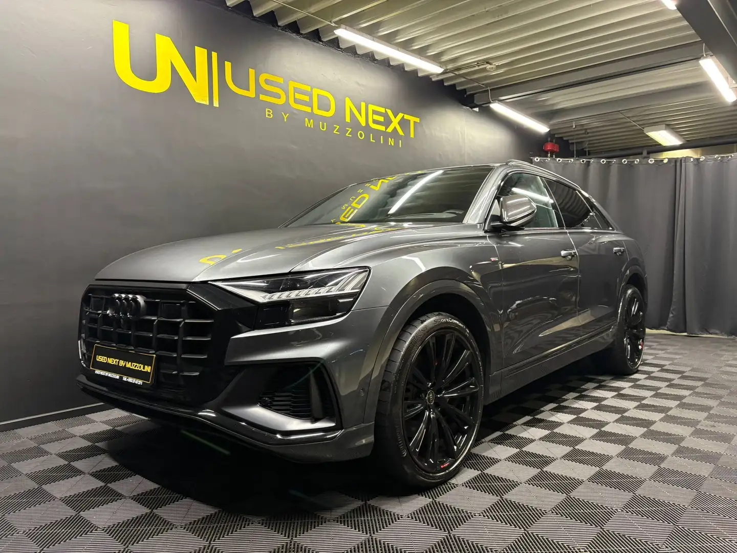 Audi Q8 50 TDI QUATTRO S-LINE Gris - 1