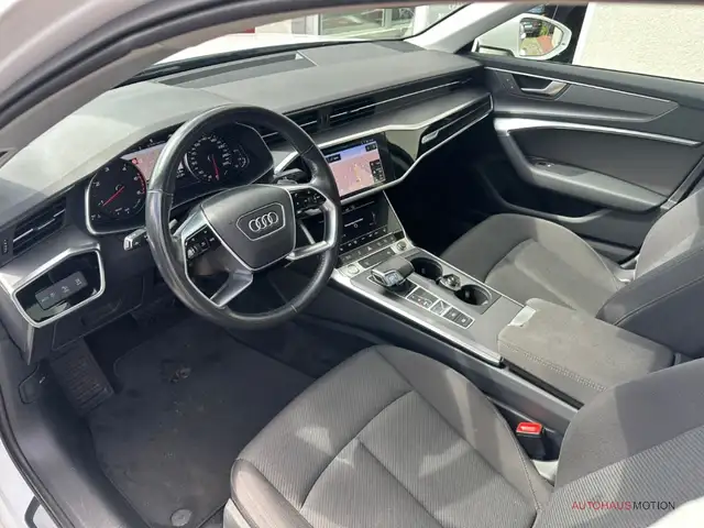 Audi A6 view 9