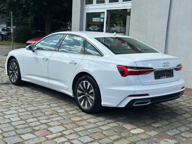 Audi A6 view 7