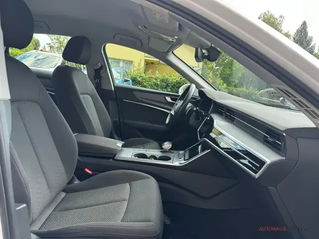 Audi A6 view 15