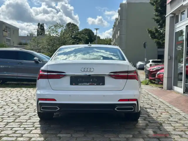 Audi A6 view 6