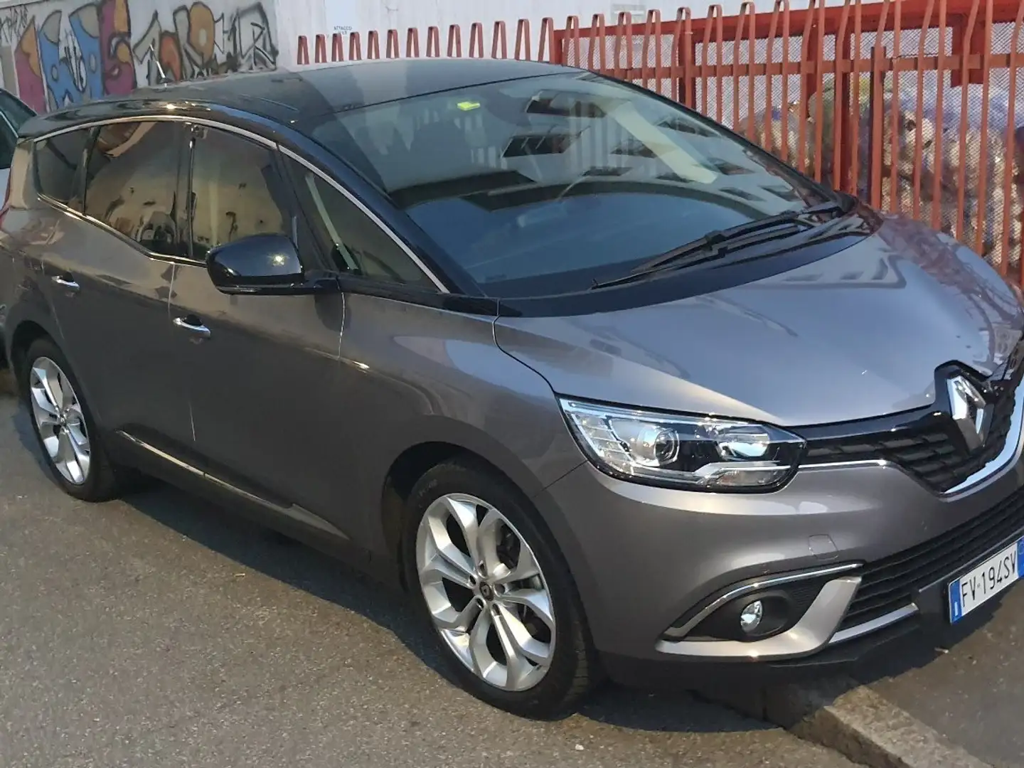 Renault Grand Scenic 1.3 tce energy Sport Edition2 140cv edc Grigio - 2