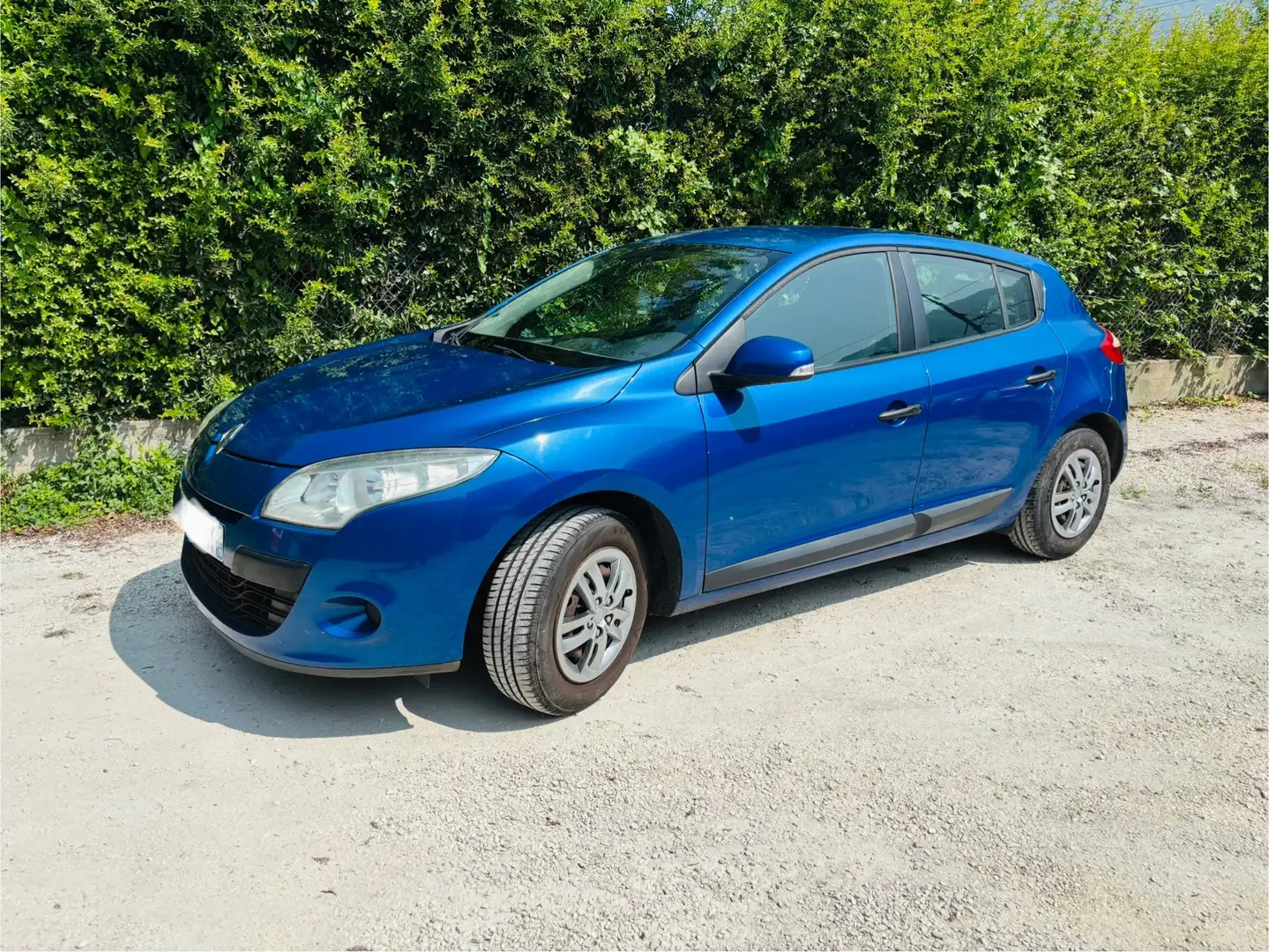 Renault Megane Mégane III 1.6 16V Ethanol eco2 Authentique - 1