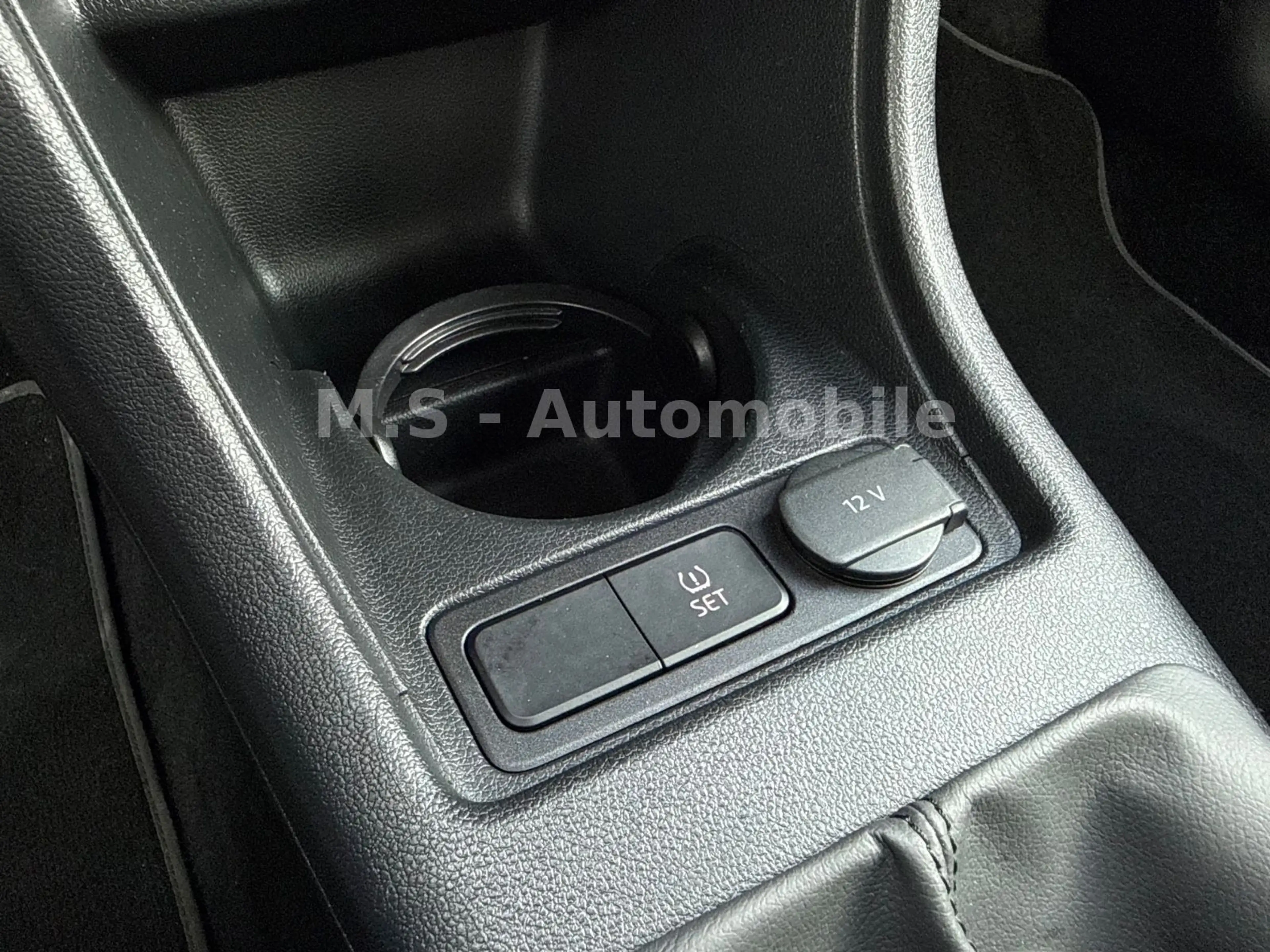 SEAT Mii 1.0 Chic*Klima*USB*Bluetooth* Isofix*5-Türer — photo 15