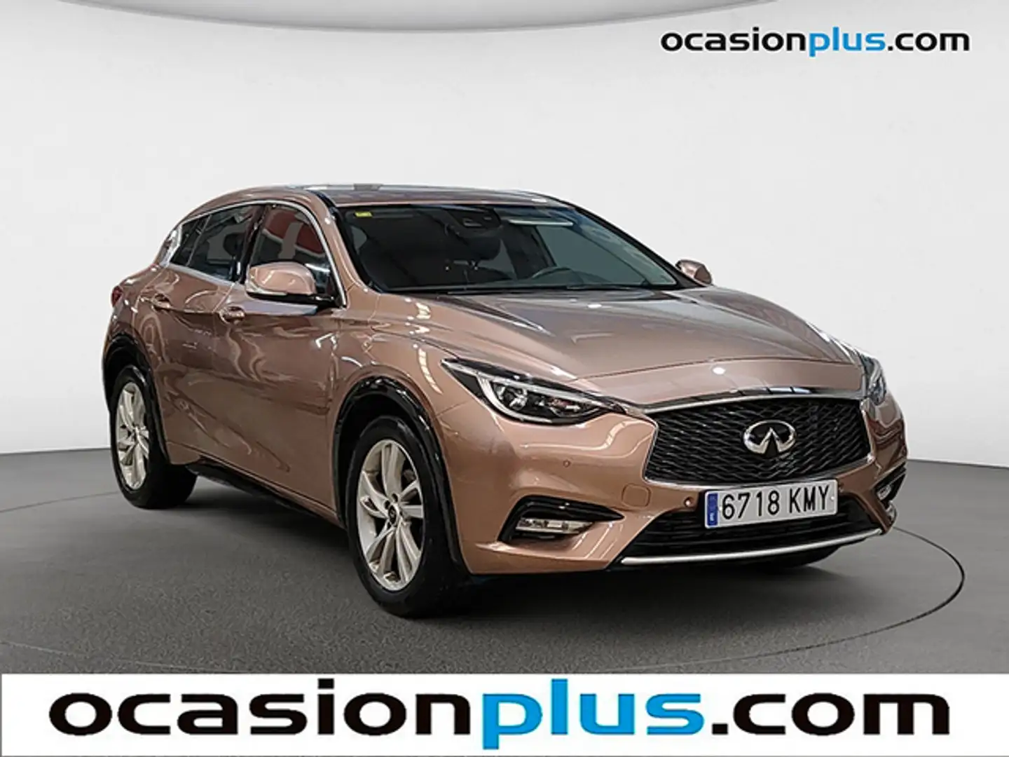 Infiniti Q30 1.6t Premium 122 Brun - 2