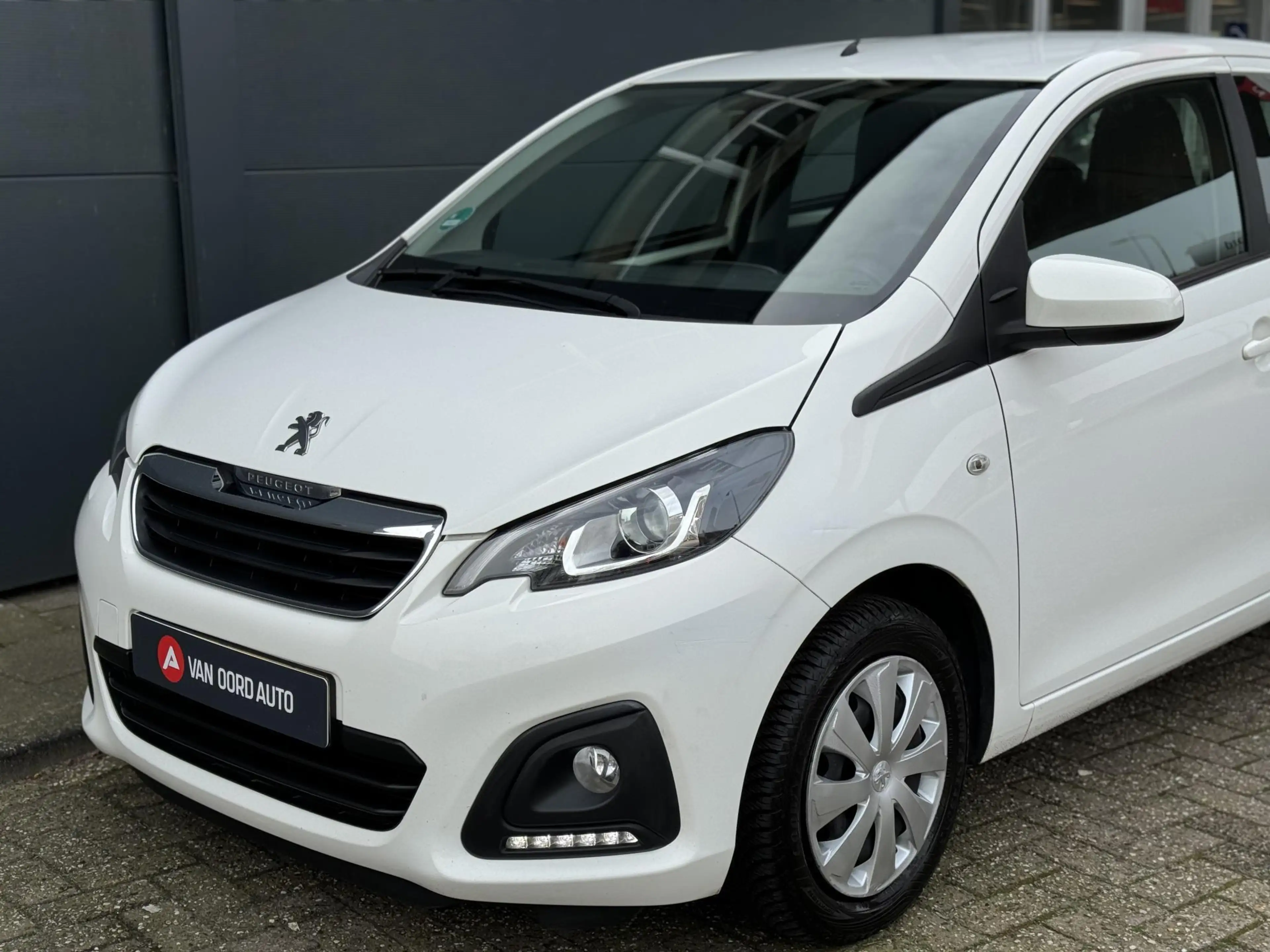 Peugeot 108 1.0 e-VTi Active / Geen Import / 100% Onderhoud — photo 11