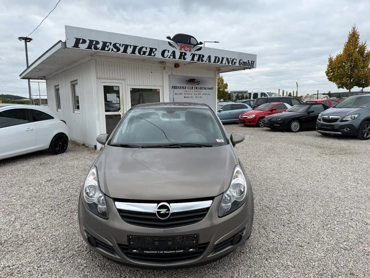 Opel Corsa D 1.4  Edition "111 Jahre" Brun - 2