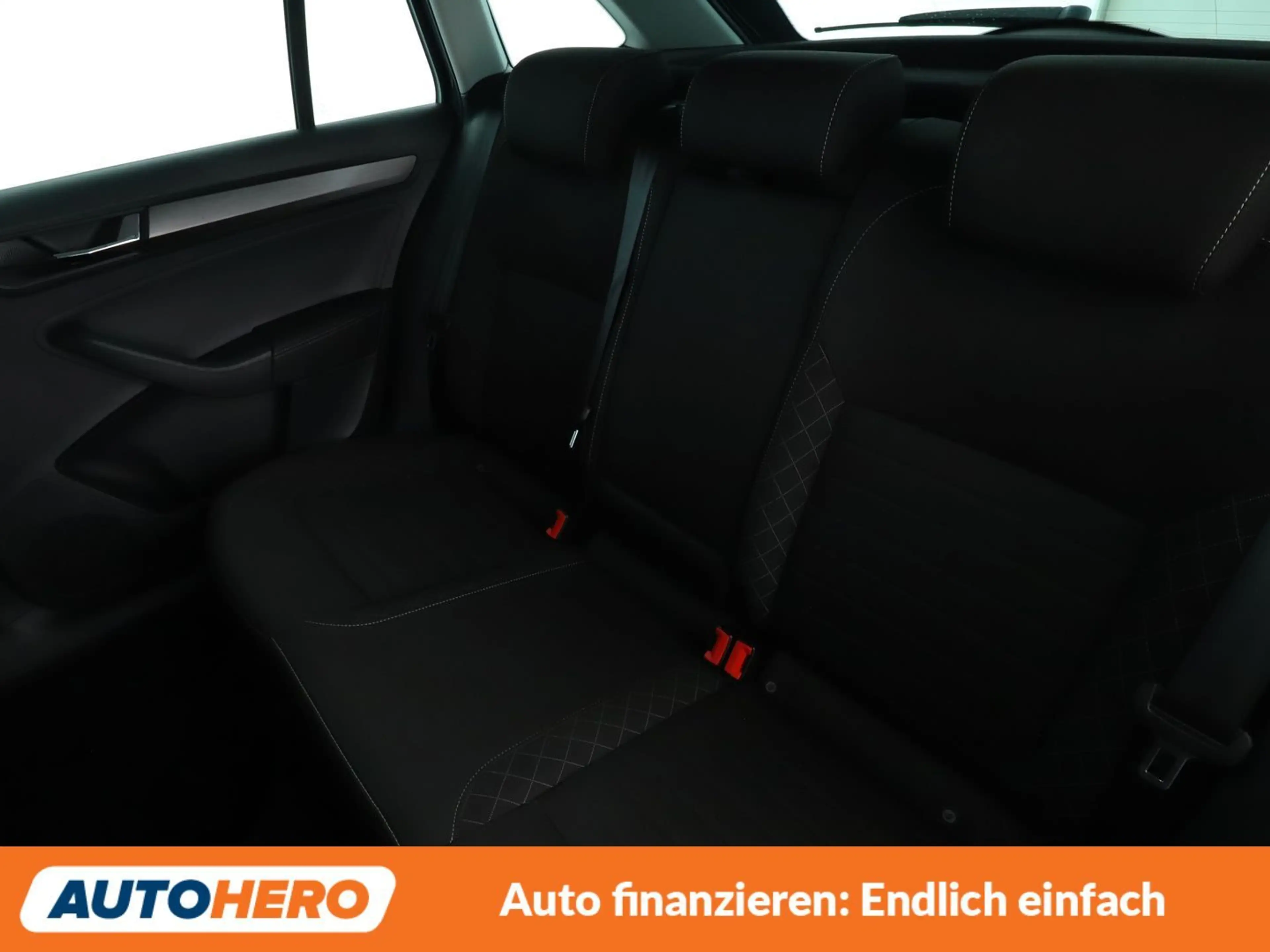 Skoda Rapid/Spaceback 1.0 TSI Style*NAVI*TEMPO*CAM*SHZ*PDC* — photo 14
