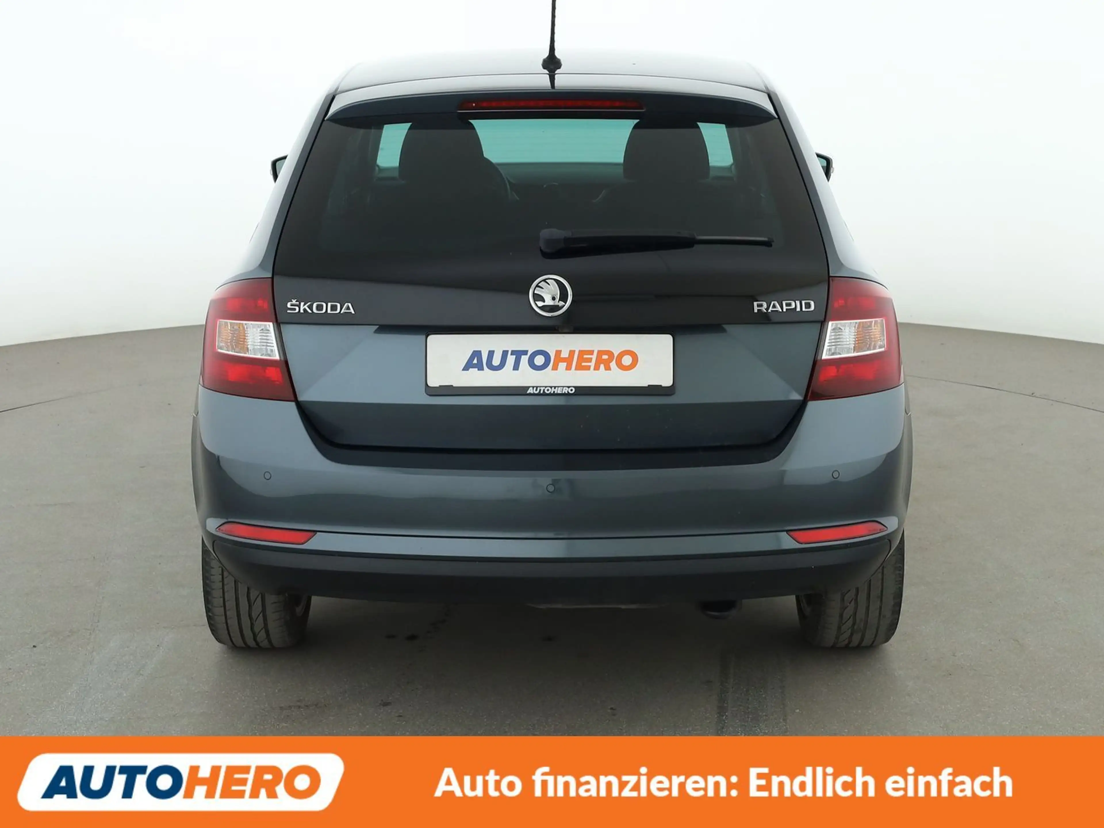 Skoda Rapid/Spaceback 1.0 TSI Style*NAVI*TEMPO*CAM*SHZ*PDC* — photo 5