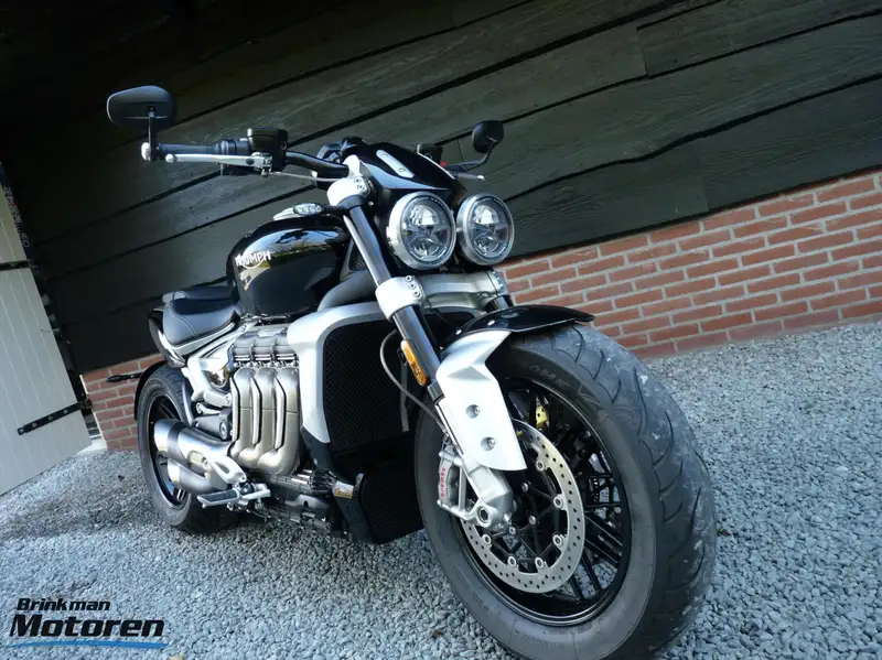 Triumph Rocket III R - foto 2