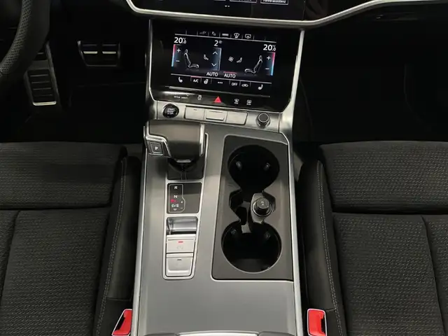 Audi A6 view 13