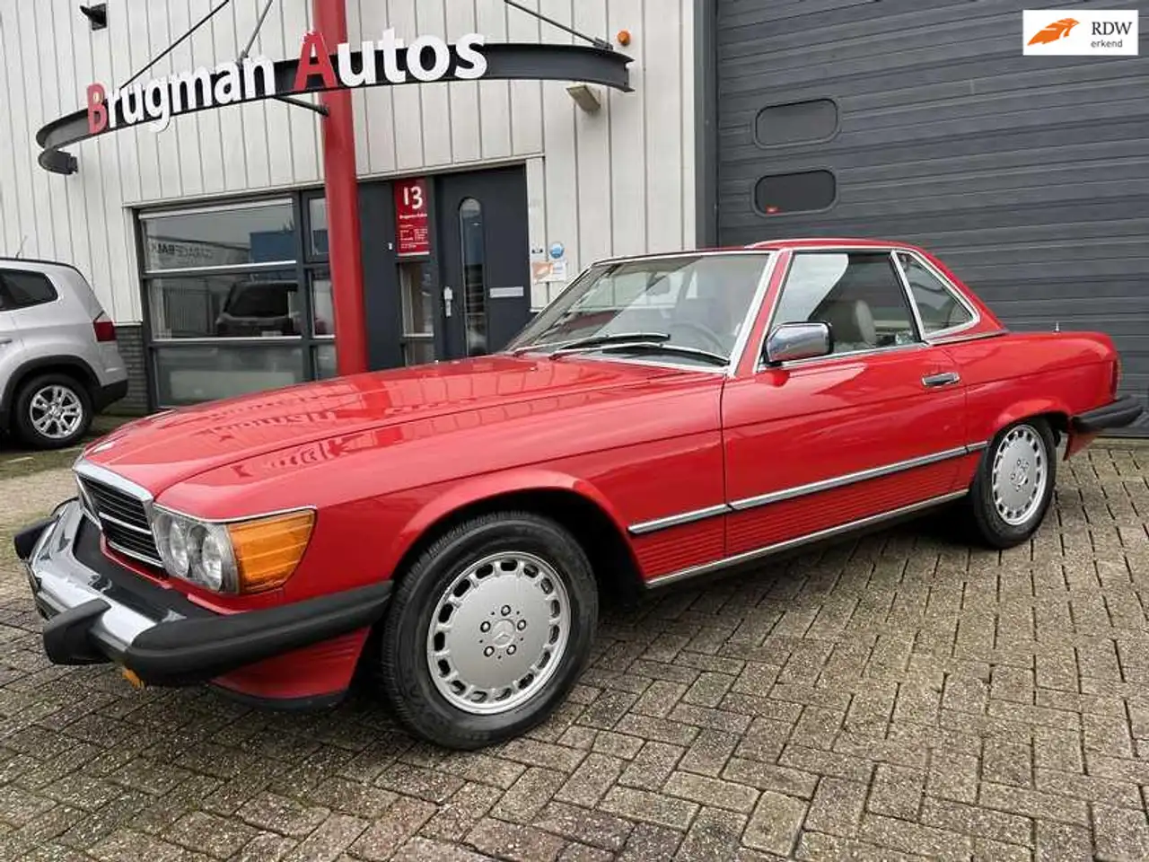 Mercedes-Benz SL 560 SL, foto 1