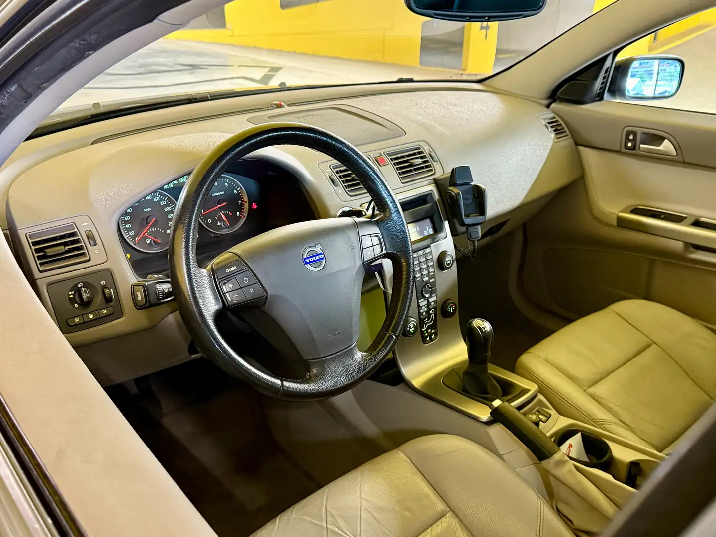 Volvo V50 1.8 Exclusive | Youngtimer | Trekhaak | Airco Zwart - 2