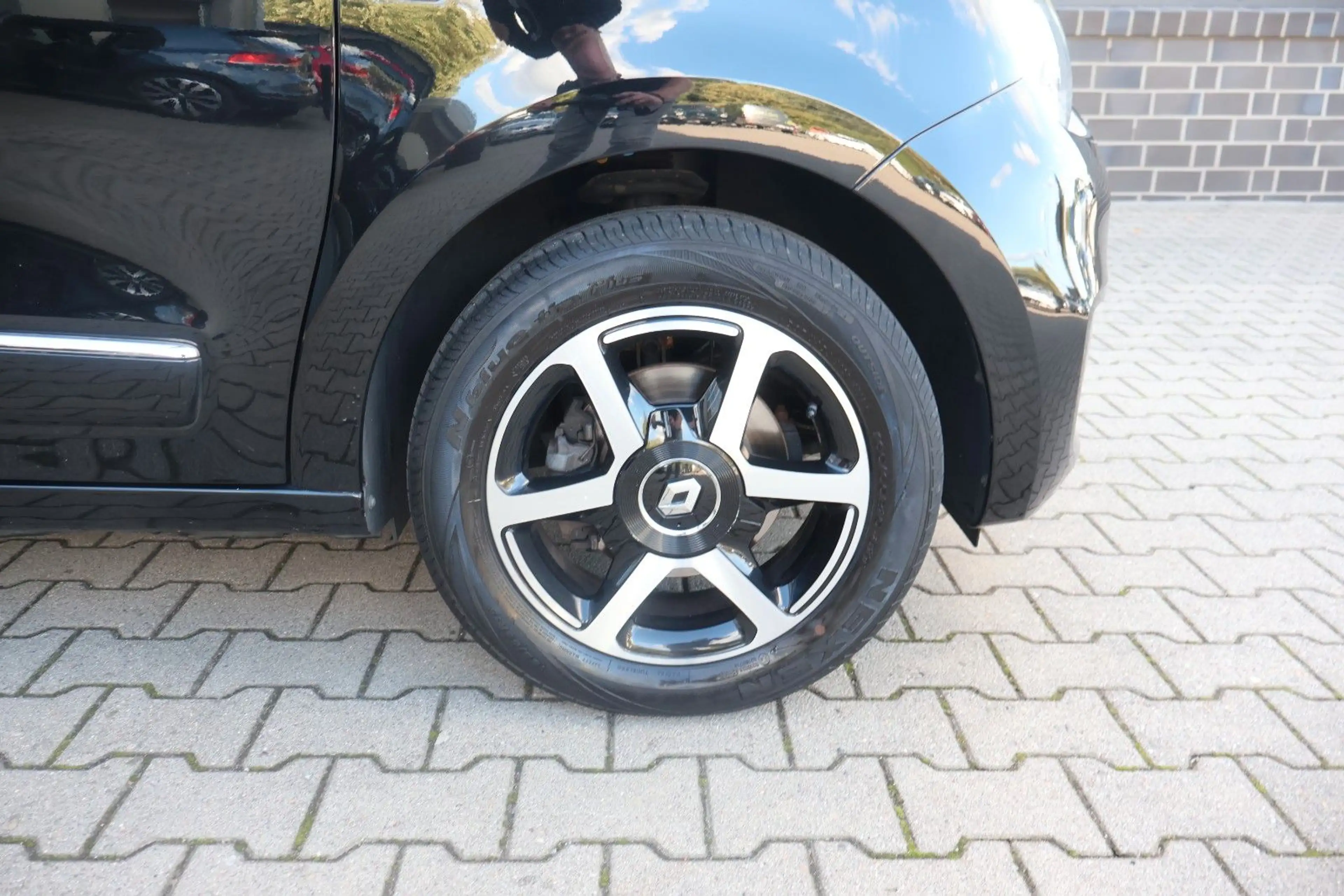 Renault Twingo Intens  Apple CarPlay/Tüv neu — photo 6